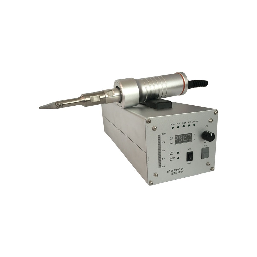 Handheld ultrasonic fabric cutting knife with generator