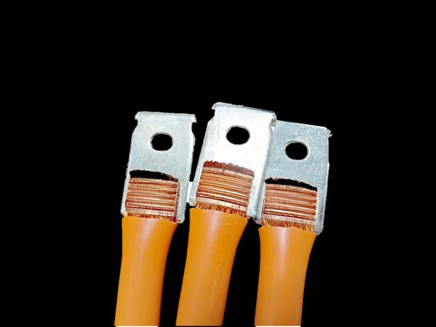 Wire harness samples welded ultrasonically