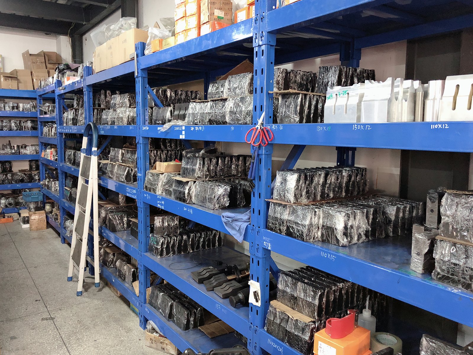 Ultrasonic generator stock